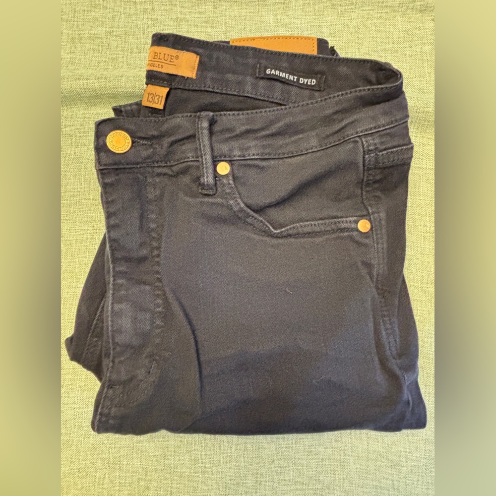 Judy Blue Black Skinny Jeans Sleek Design